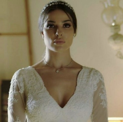 نكشف لكم فستان زفاف نادين نجيم في مسلسل الهيبة... من أي علامة؟ نكشف لكم فستان زفاف نادين نجيم في مسلسل الهيبة... من أي علامة؟